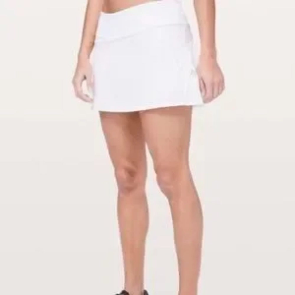 Lululemon Play Off the Pleats Mid-Rise Skirt